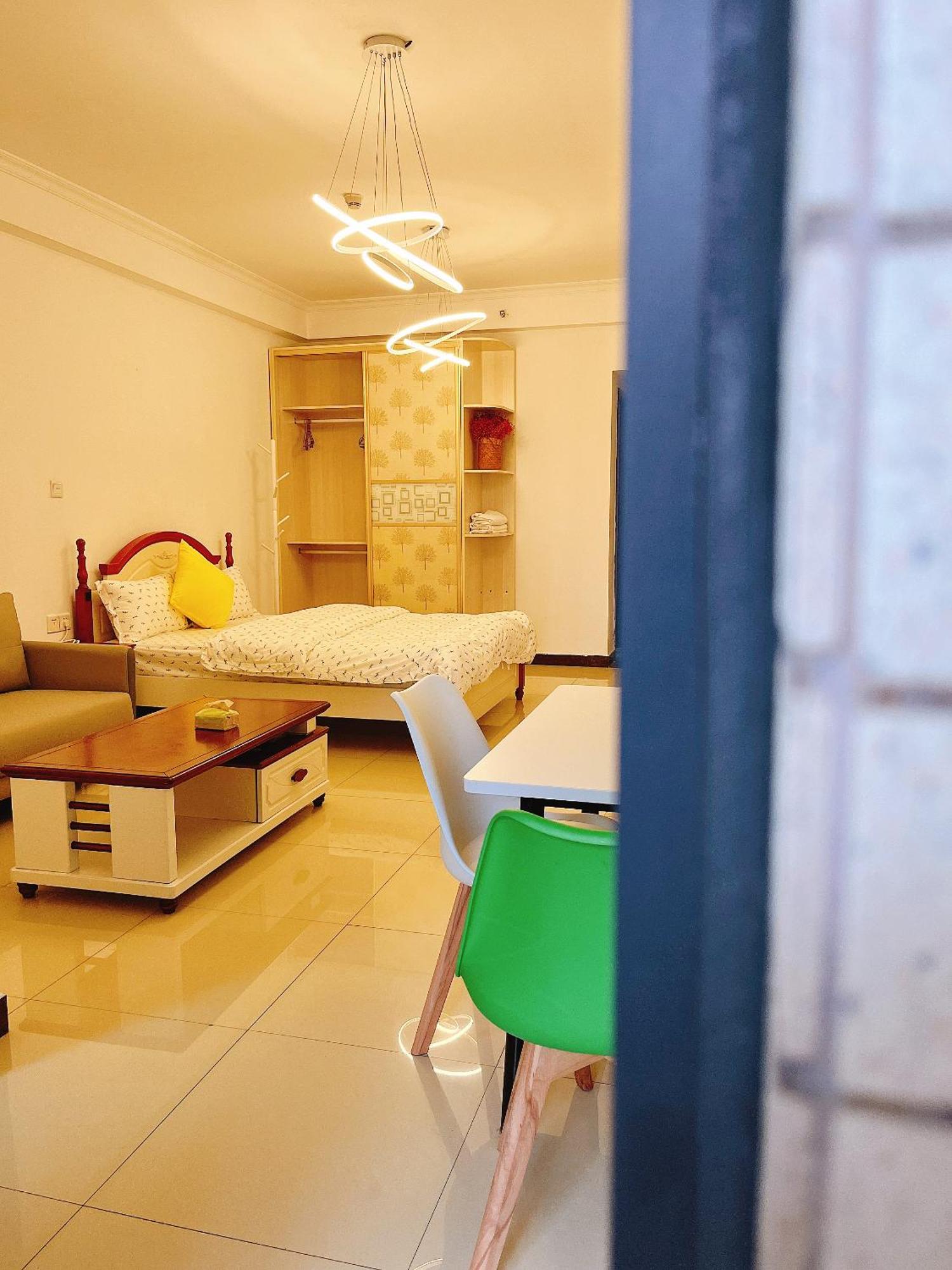 Yoyo Youth Apartment Гуанчжоу Экстерьер фото